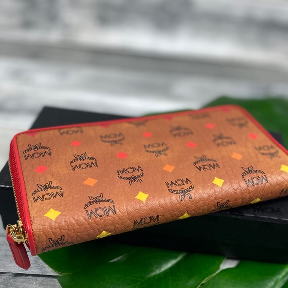 MCM rainbow cognac diamond large wallet zipped - Picture 7 of 8